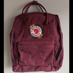 Fjallraven Kanken Bag w/ Custom Embroidery